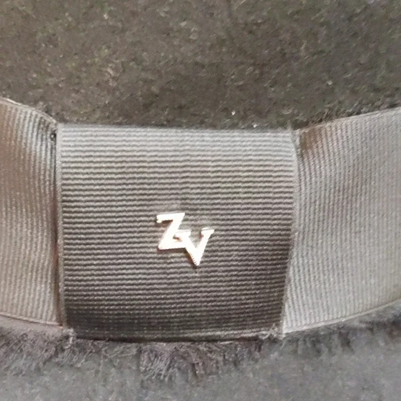 Zadig & Voltaire Black Hat with Colorful Embroidery - Picture 4 of 12